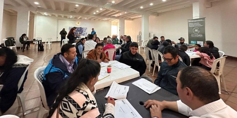 130 ganaderos de Cundinamarca se capacitan para producir leche y carne de manera sostenible