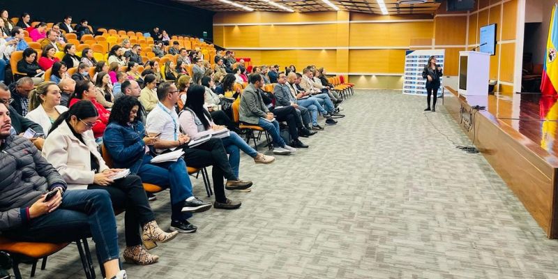 Más de 500 servidores públicos fortalecen sus capacidades en control interno gracias al Plan de Asistencia Técnica de Cundinamarca