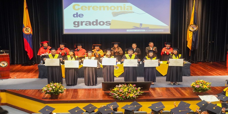 91 personeros se gradúan como especialistas en derecho sancionatorio