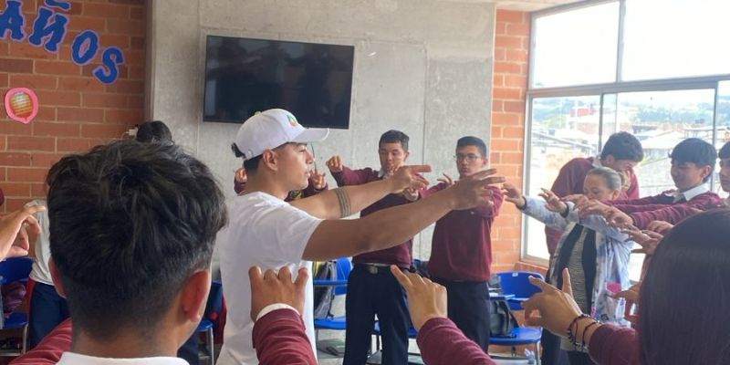 Estrategia “Corazones Activos” inicia en instituciones educativas de la Provincia de Almeidas